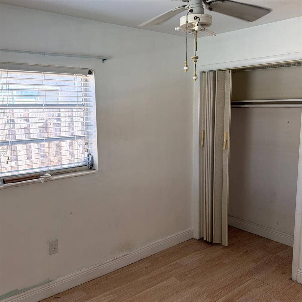 Room for rent in friendly place.