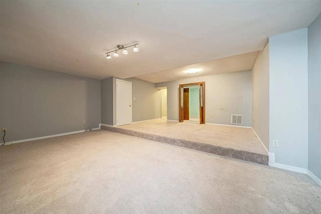 Spacious TH at Excellent Location