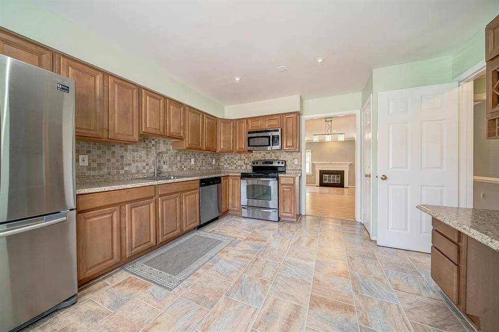 Spacious TH at Excellent Location