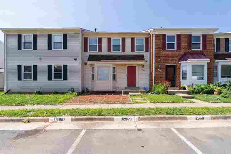Spacious TH at Excellent Location