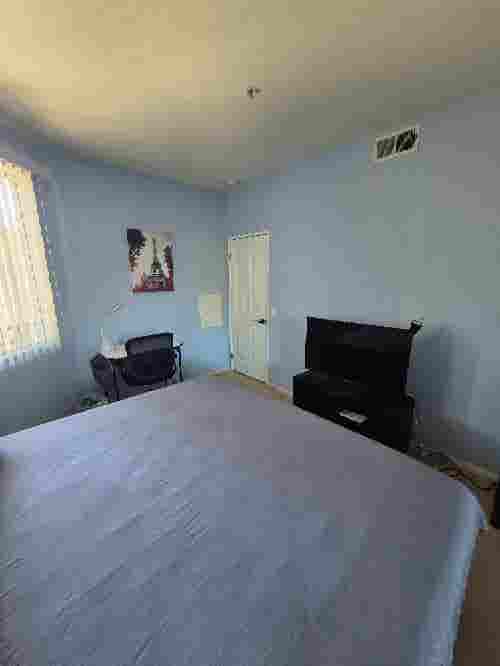 Private room for Rent