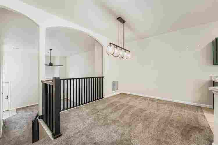Spacious Aurora Townhome for Rent