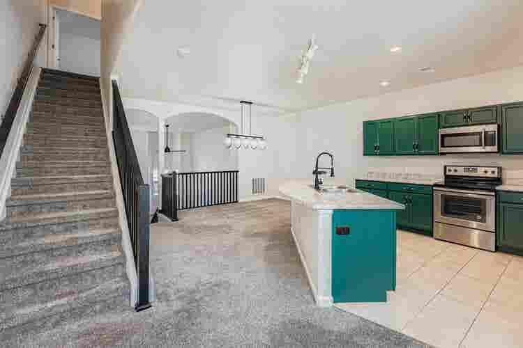 Spacious Aurora Townhome for Rent
