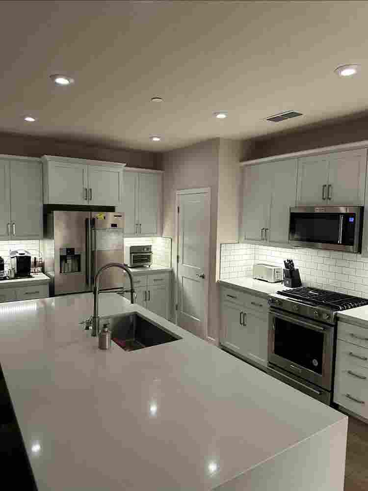 Private Upstairs Suite, Modern Home