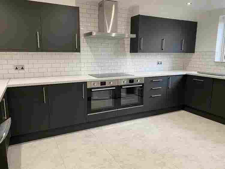 Furnished Ensuite Double Bedrooms