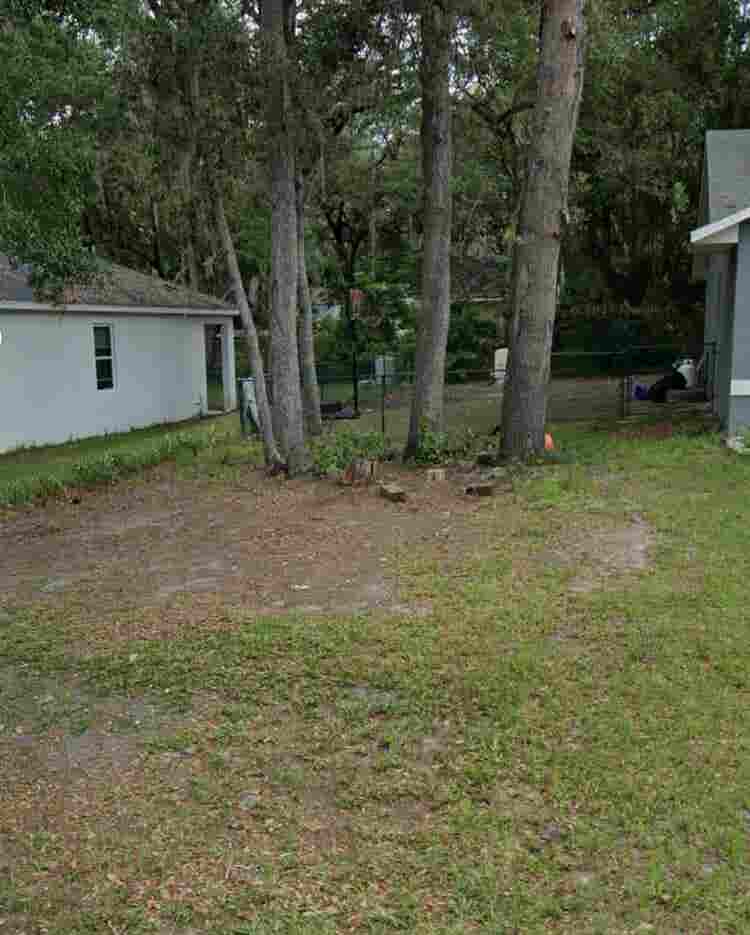 Room for rent in a quiet street