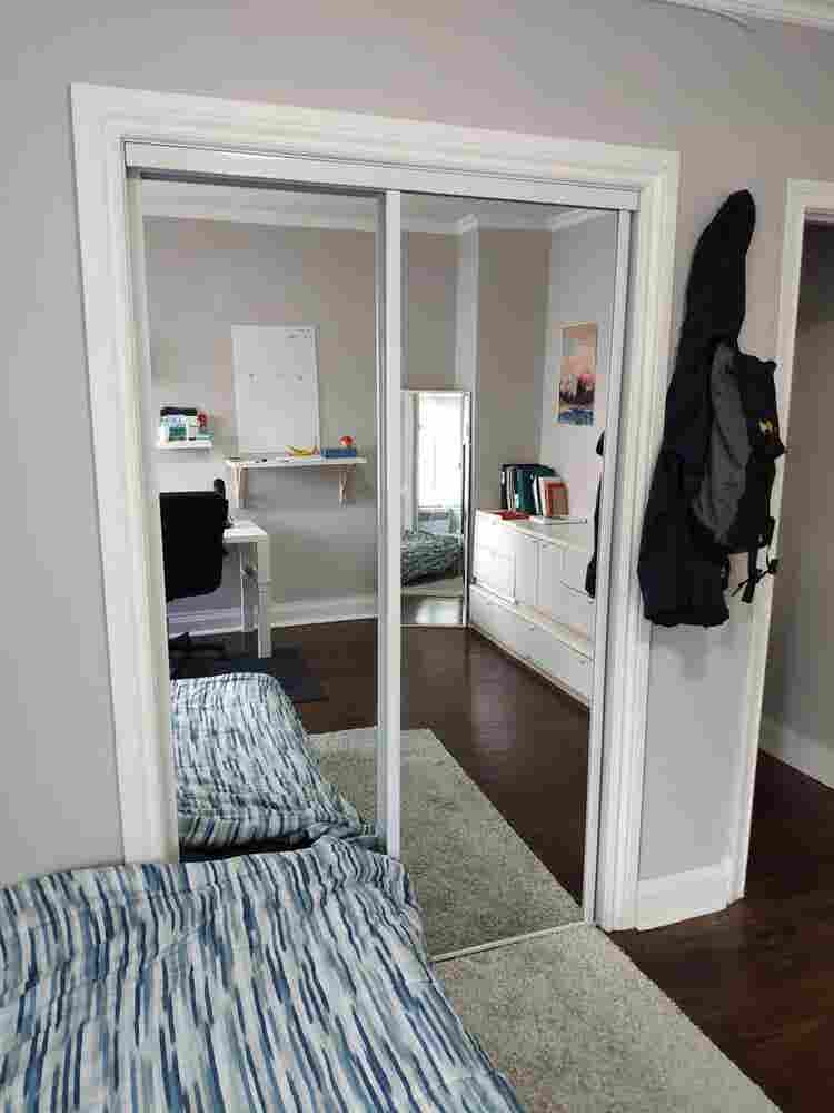 Private Room  – Move in Nov