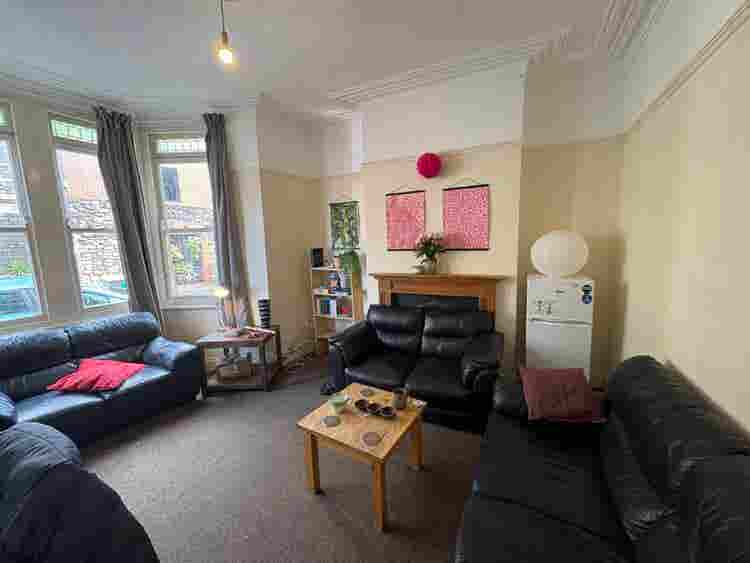 Spare room in student house Clifton