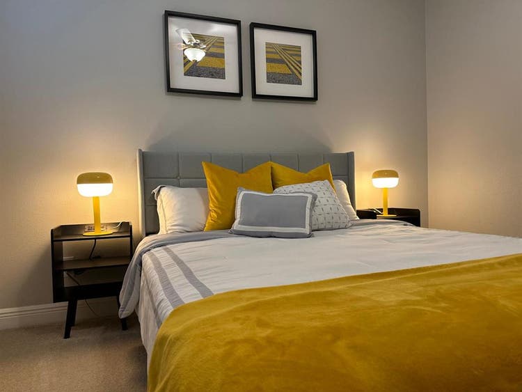 Rooms for Rent in Gated Community