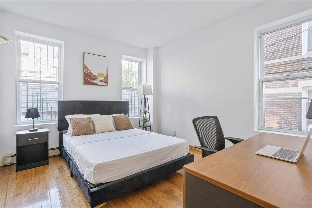 Bright Private Room in South Austin