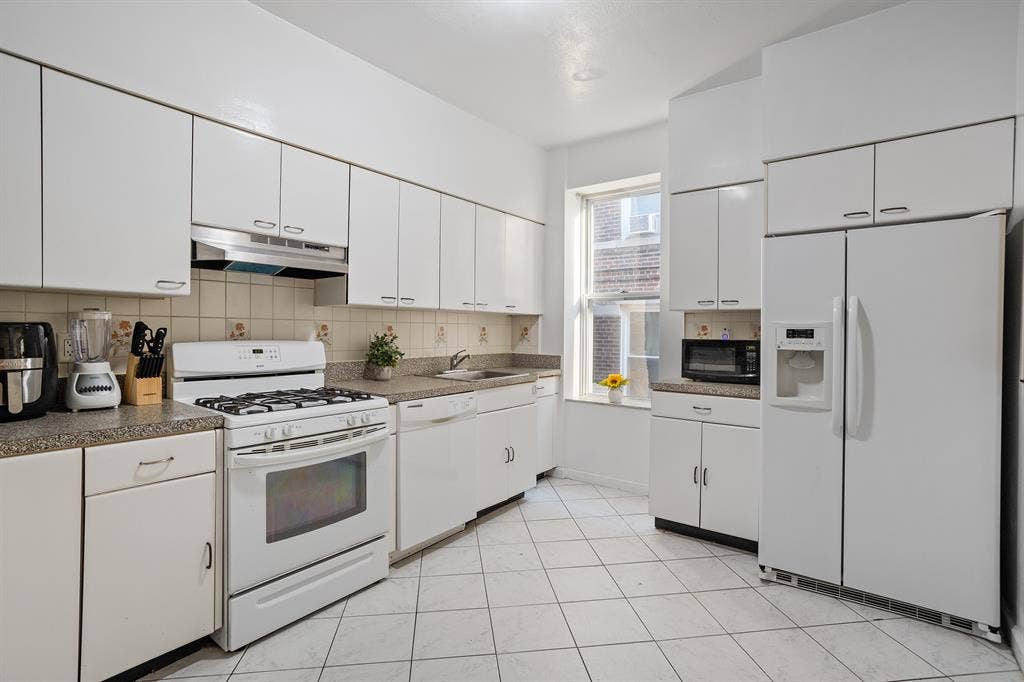 Bright Private Room in South Austin