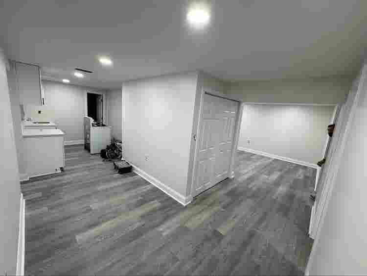 Lakeside Basement Apartment