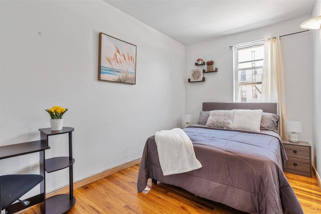 Private Room in North Austin