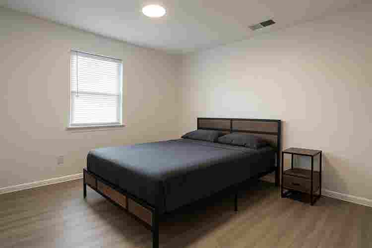 Private Room in North Austin