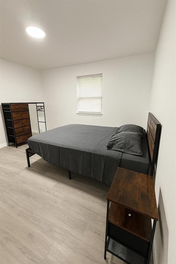 Private Room in North Austin