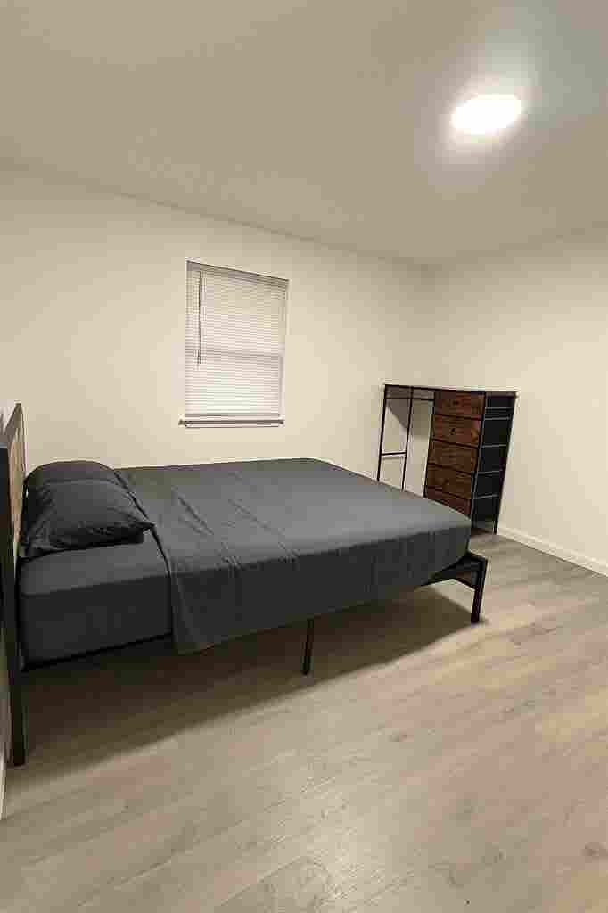 Private Room in North Austin