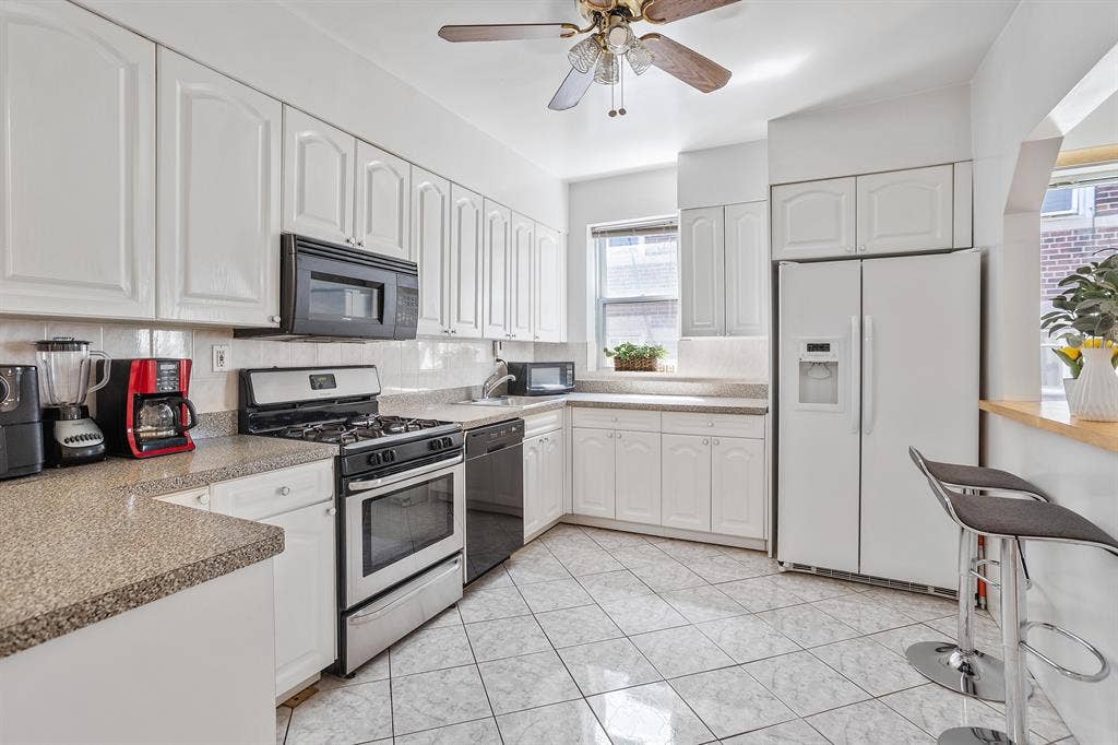 Private Room in North Austin