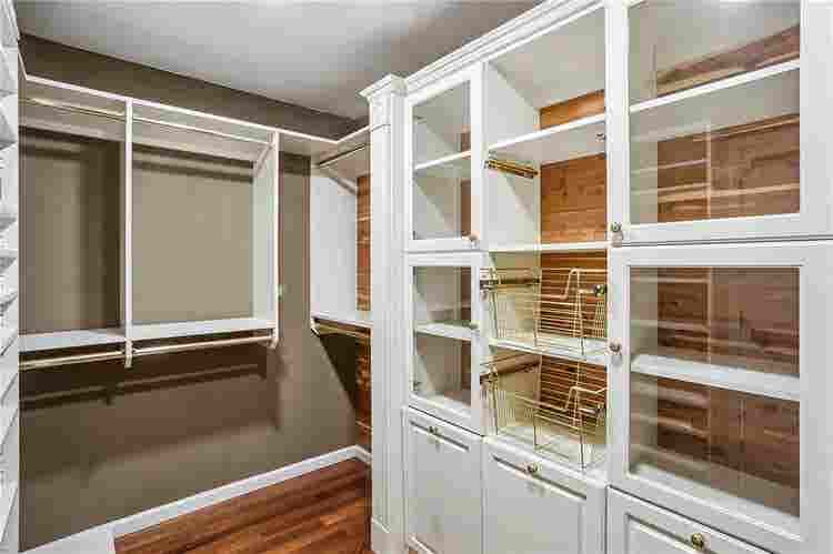 5 BR in Marietta
