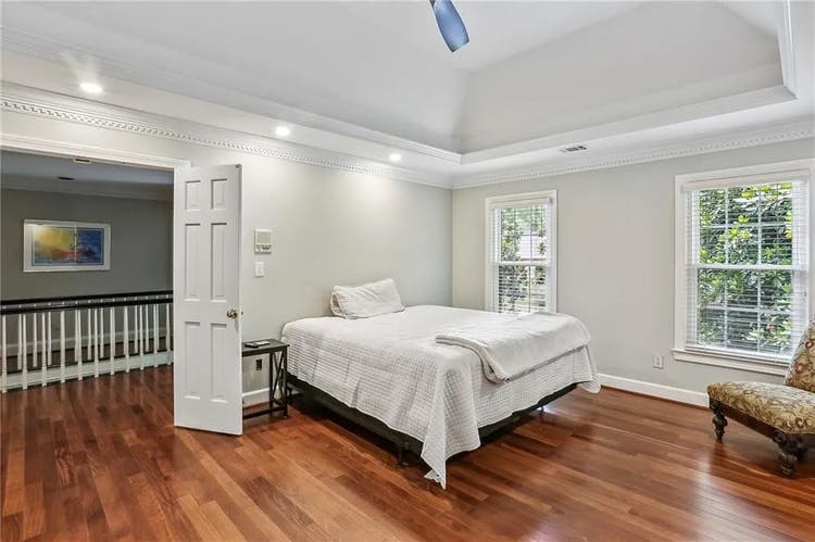 5 BR in Marietta