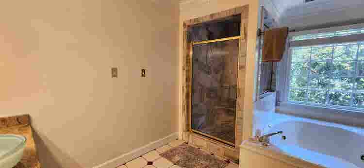 5 BR in Marietta