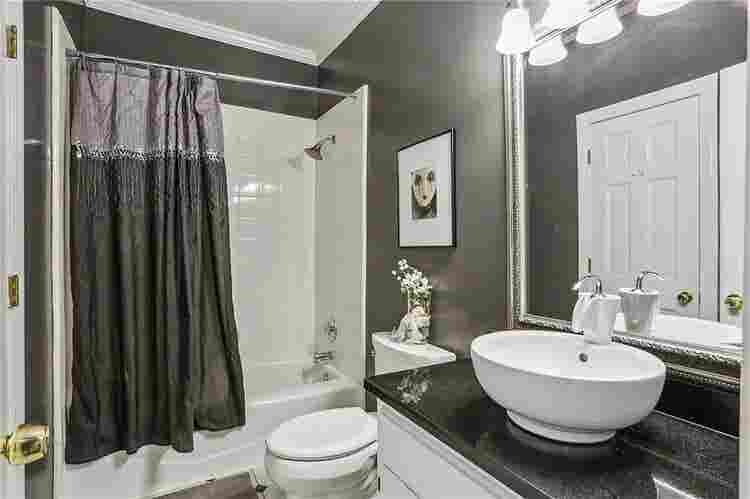 5 BR in Marietta