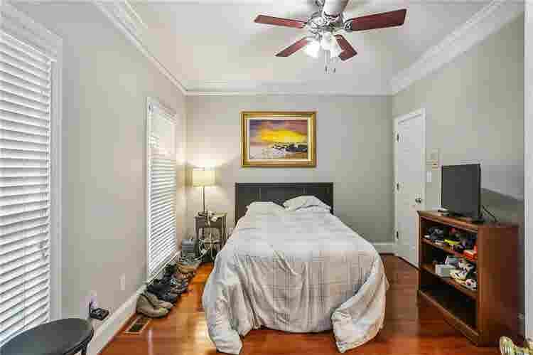 5 BR in Marietta