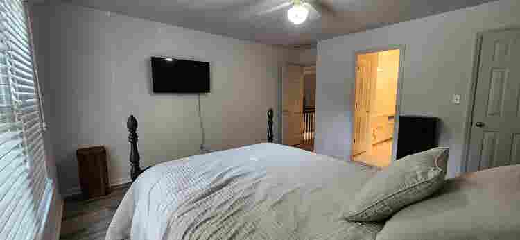 5 BR in Marietta