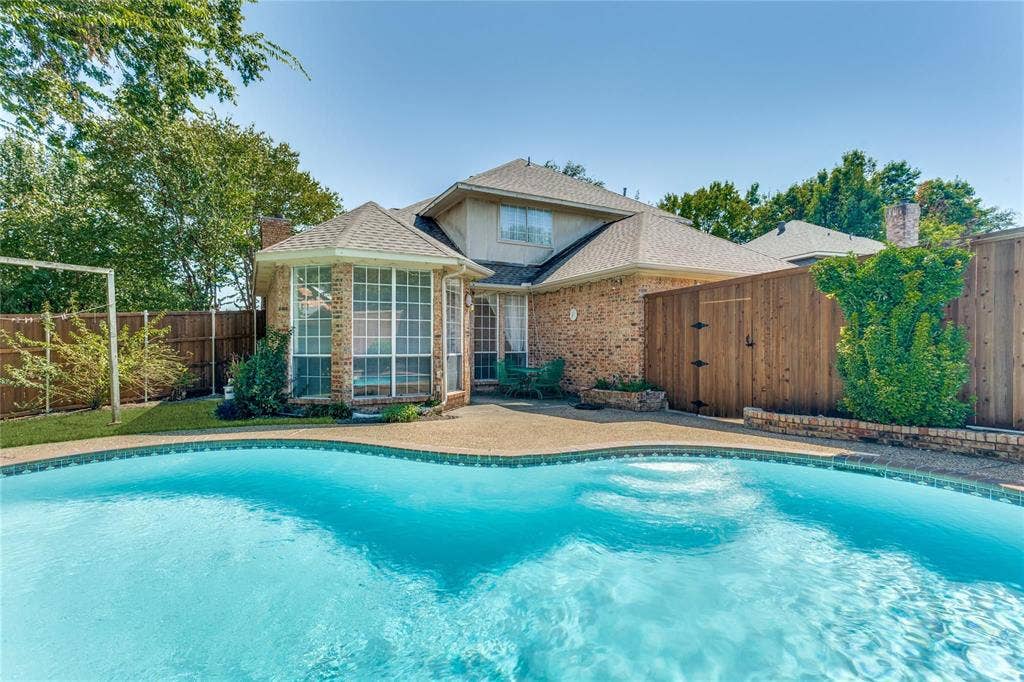 3 BR in Rowlett