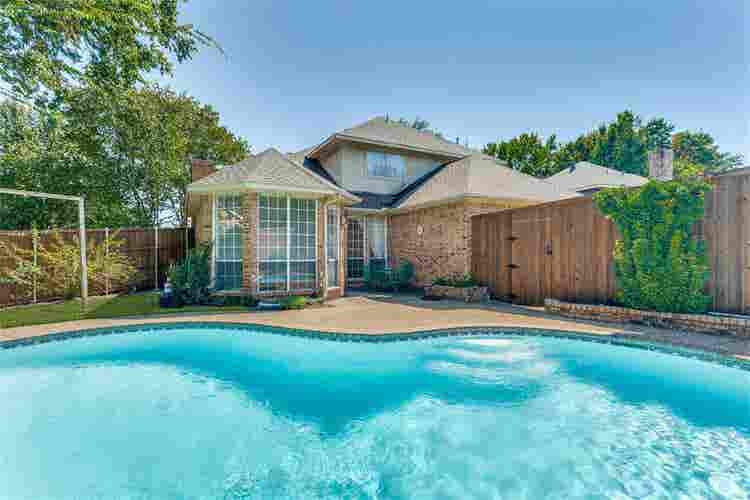 3 BR in Rowlett