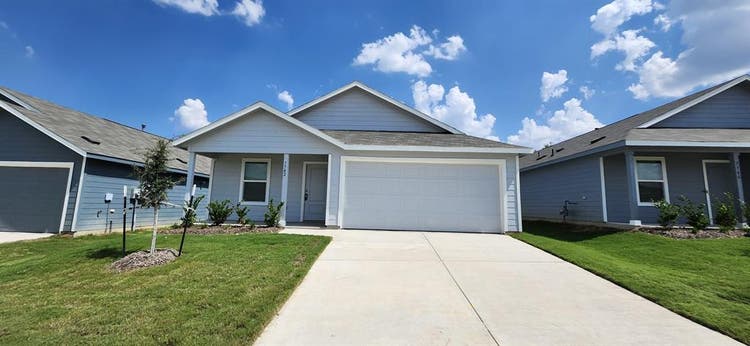 2 Rooms available - New House