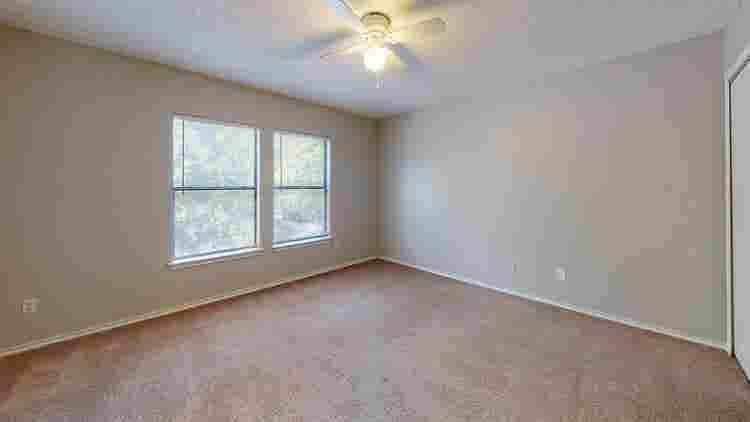 1 BR in Austin