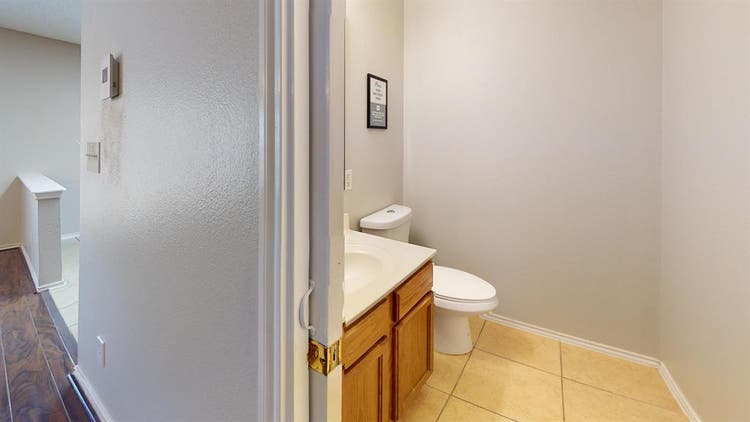 1 BR in Austin