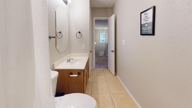 1 BR in Austin