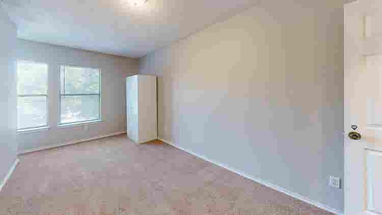1 BR in Austin