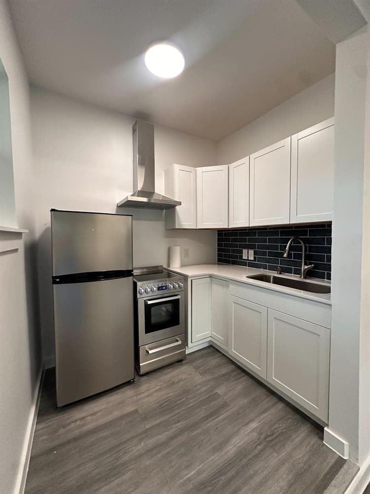 Spacious 5BR w/ Guest Suite