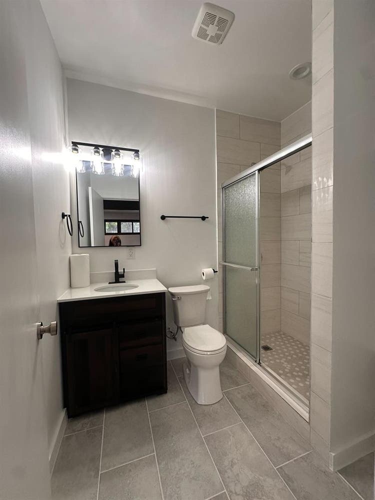 Spacious 5BR w/ Guest Suite