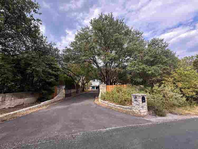 Spacious 5BR w/ Guest Suite