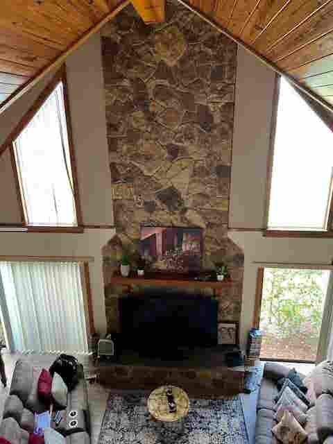 Spacious Room in a beautiful home