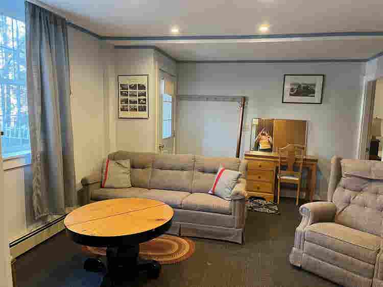 2 bedroom apartment
