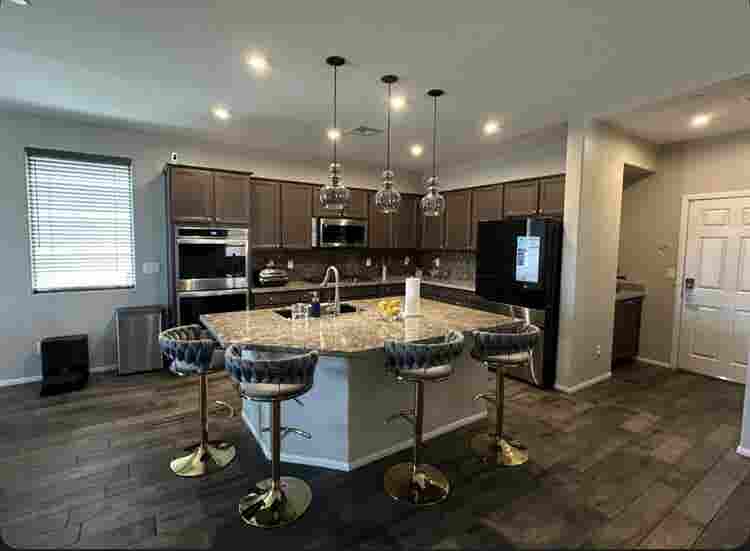 Modern and Spacious Room for Rent.