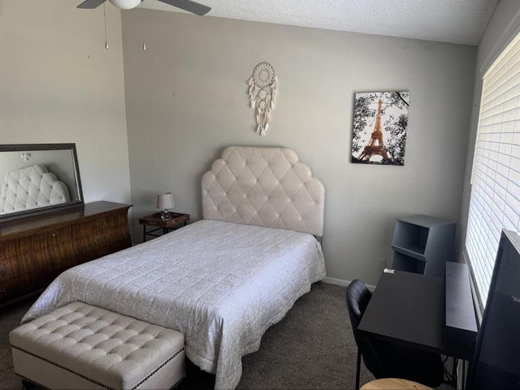 Beautiful room in townhouse.