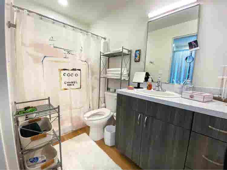 Shared room up for grabs!