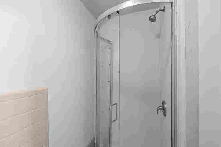 1 BR in Greenville
