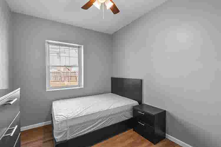 4 BR in Greenville