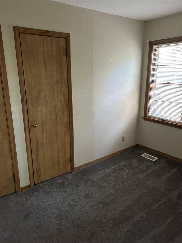 Minnetonka home room for Rent $