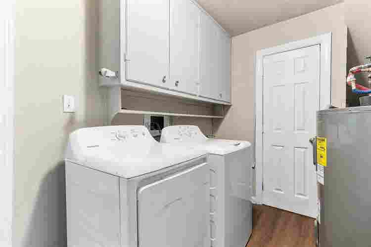 1 BR in Petersburg