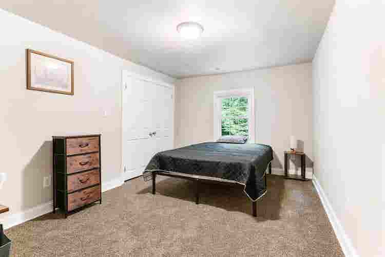 1 BR in Petersburg