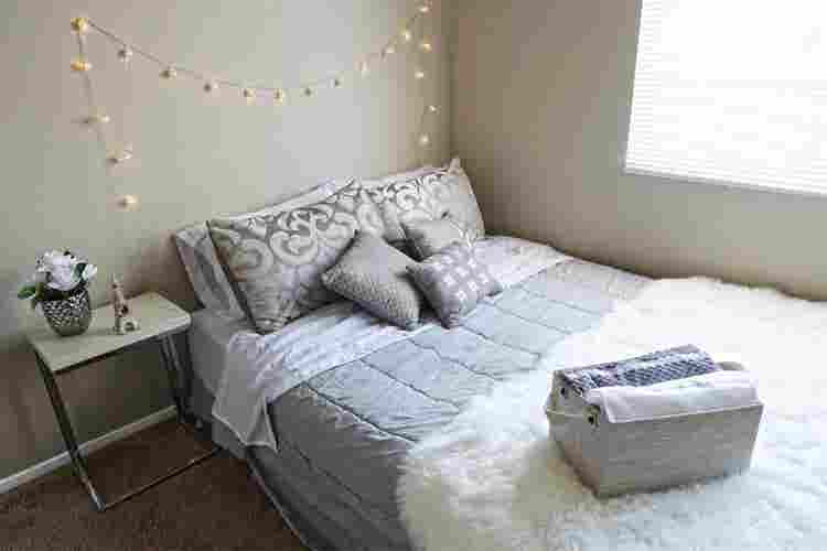Great room available!!!