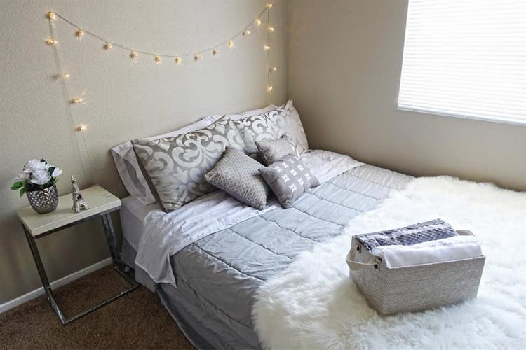 Great room available!!!
