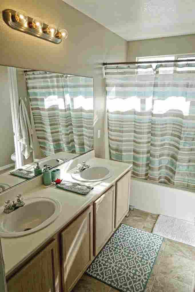 Great room available!!!